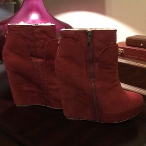 Kookaburra suede & snakeskin wedge booties!!